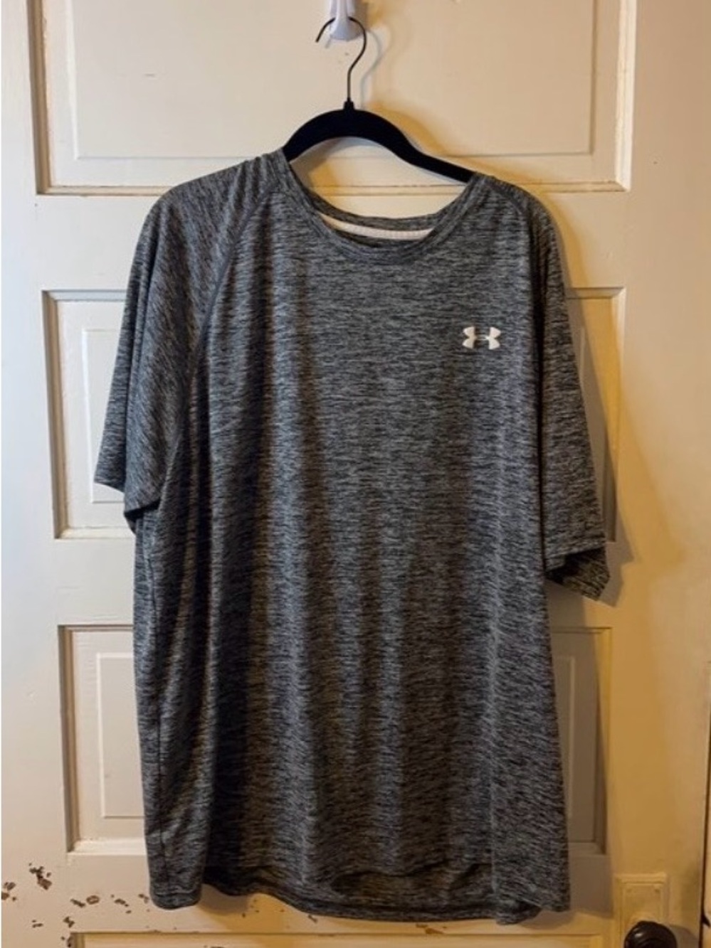 Under Armour Men's Gray Heather Short Sleeve Performance Tee